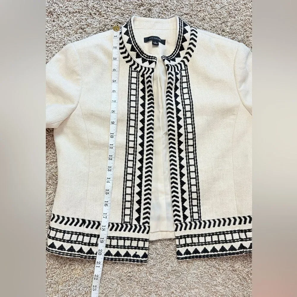 Ann Taylor Creamy White & Black Linen Blend Blazer - Picture 5 of 7